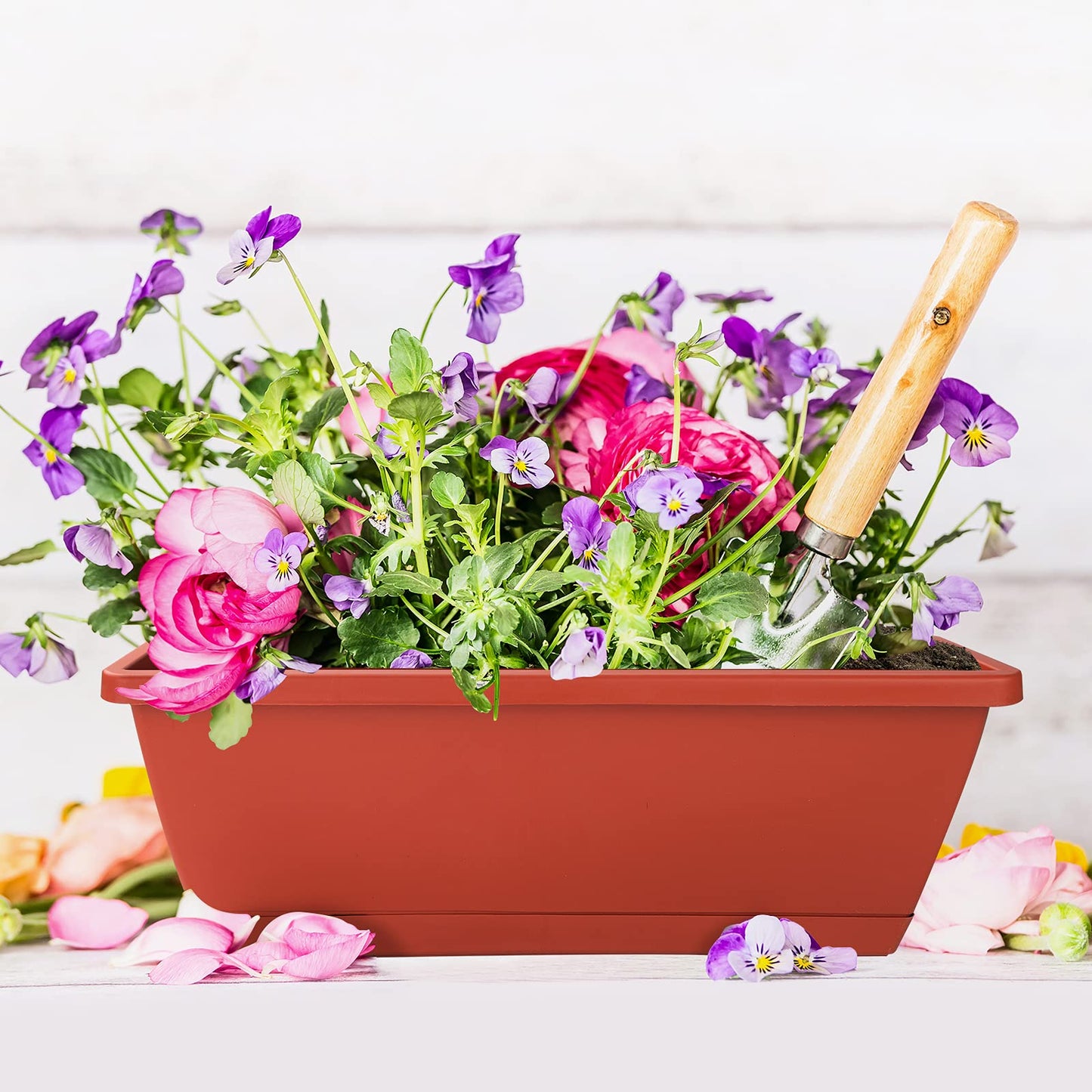 Rechteckiger Blumenkasten